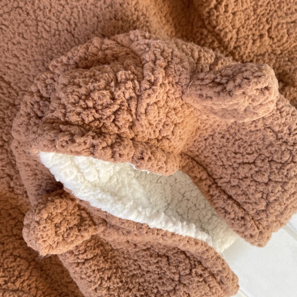 Cozy bear jacket - Picture 6 of 8